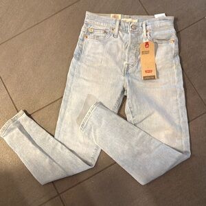 Levi’s wedgie skinny jeans high rise light wash